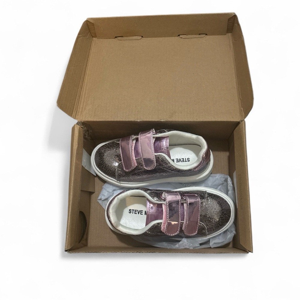 Steve Madden Kids Metallic Pink and Silver Sneakers